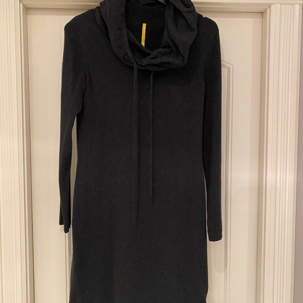LOLE bunched neck dark grey medium knitted